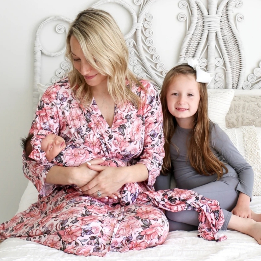 Posh Peanut moms robe